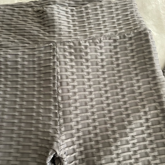 Textured high waist leggings - Picture 2 of 4